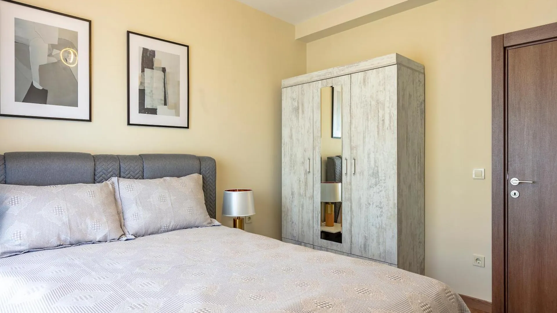 212 Outlet Karsisinda Lux Residence N7 اسطنبول شقة